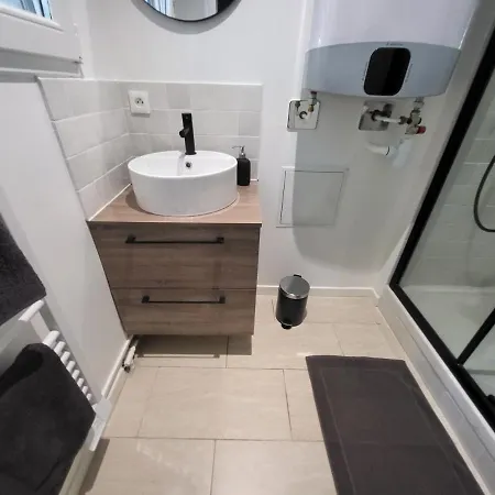 Bienvenue Chez Anouk Appartement Châlons-en-Champagne Buitenkant foto